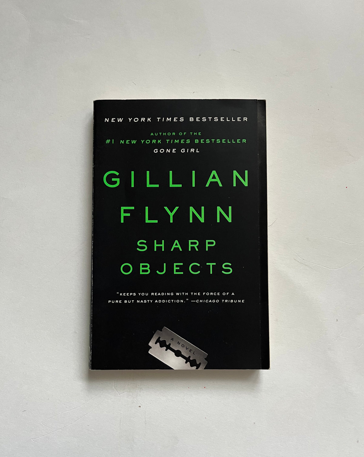 Sharp Objects by Gillian Flynn