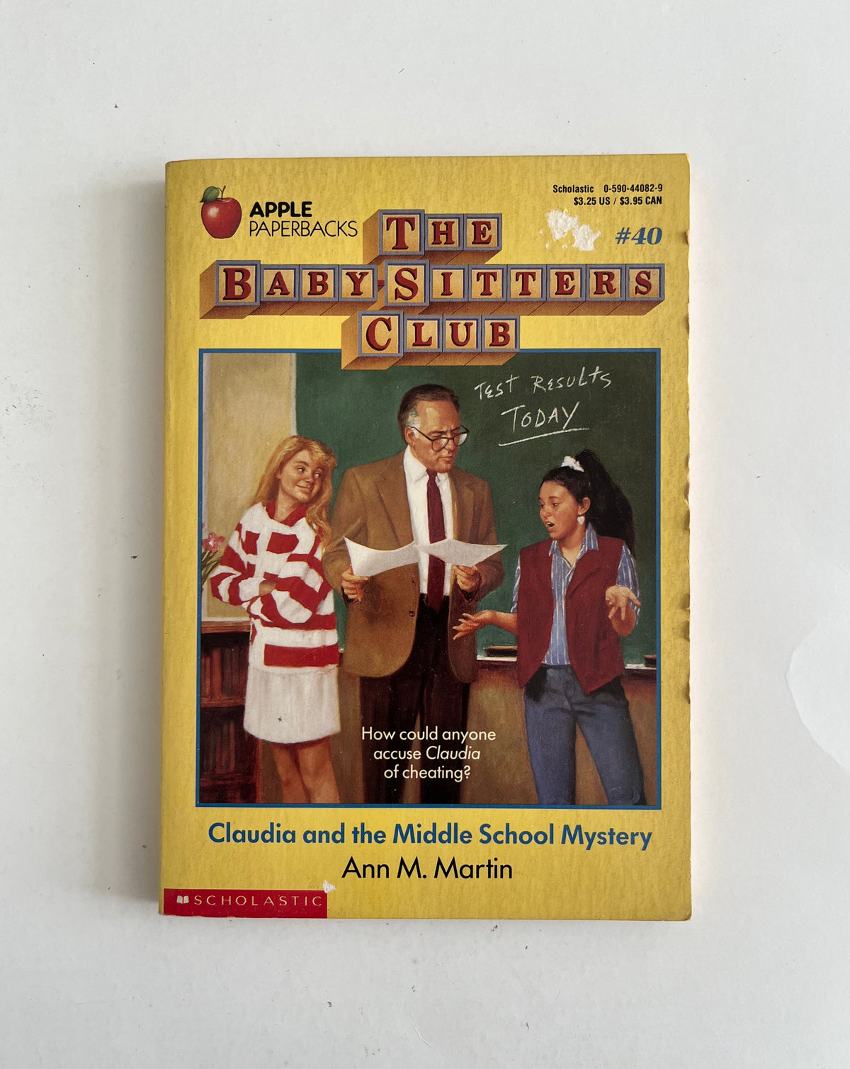 The Babysitters Club: Claudia and the Middle School Mystery by Ann M. Martin