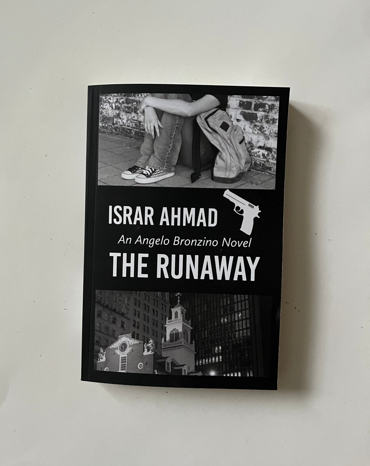 The Runaway: An Angelo Bronzino Novel by Israr Ahmad