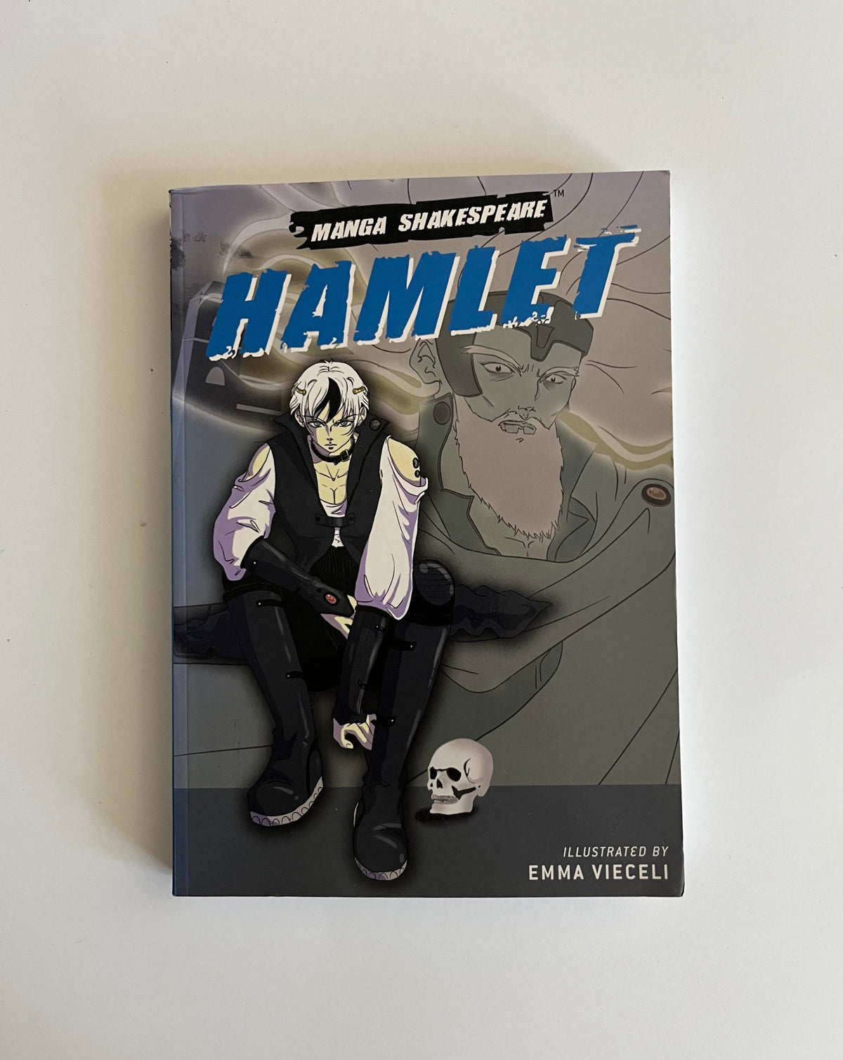 Manga Shakespeare: Hamlet illustrated by Emma Vieceli