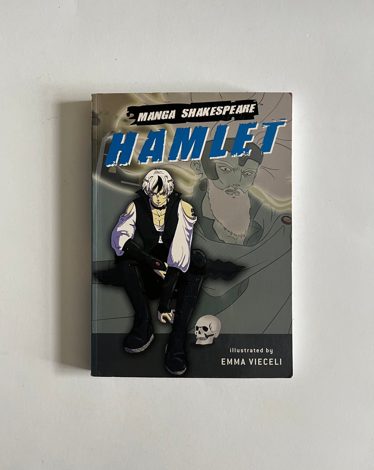 Manga Shakespeare: Hamlet illustrated by Emma Vieceli